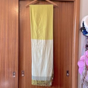 NWT super, amazingly soft GAP, scarf wrap made with 100% acrylic fibers.